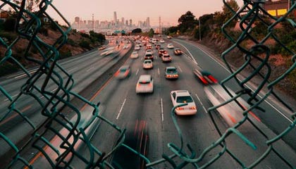 亚洲杯揭幕战引发球迷热议